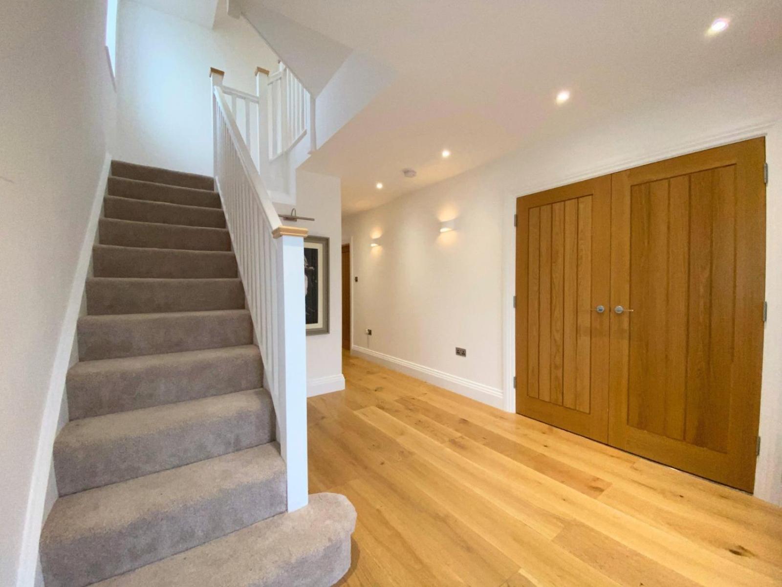 Leedshouse Sleeps9 Privategarden Tv Wifi Leeds (West Yorkshire)